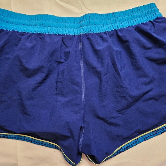Under Armour Womens Blue With Yellow Trim Athletic Shorts Size Small - Picture 4 of 7